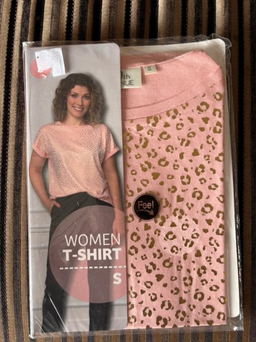 9th Avenue Women’s size Small pink with gold leopard print t shirt BNWT - Picture 2 of 2